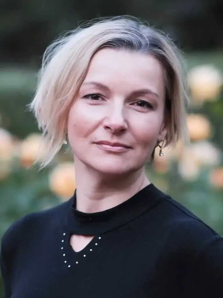 Anastacia Anishchenko, Psy.D., Ph.D., specializes in anxiety treatment at Pacific Anxiety Group.