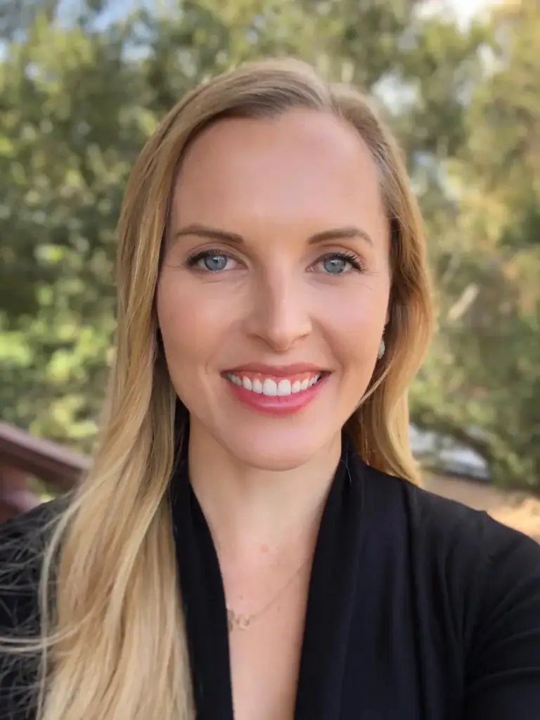 Elise Gibbs, Psy.D., a licensed psychologist at Pacific Anxiety Group, specializes in anxiety and me.
